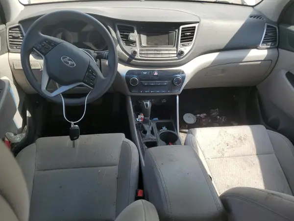 KM8J2CA4XHU502970 2017 HYUNDAI TUCSON - Image 8