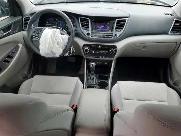 KM8J2CA4XHU558391 2017 HYUNDAI TUCSON - Image 8
