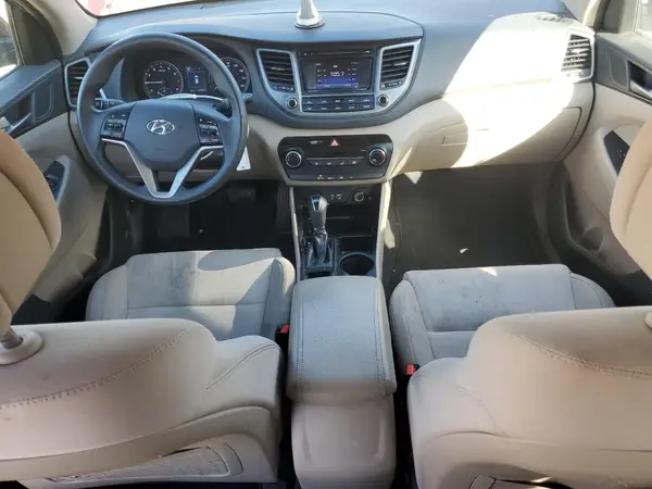 KM8J2CA4XJU610852 2018 HYUNDAI TUCSON - Image 8