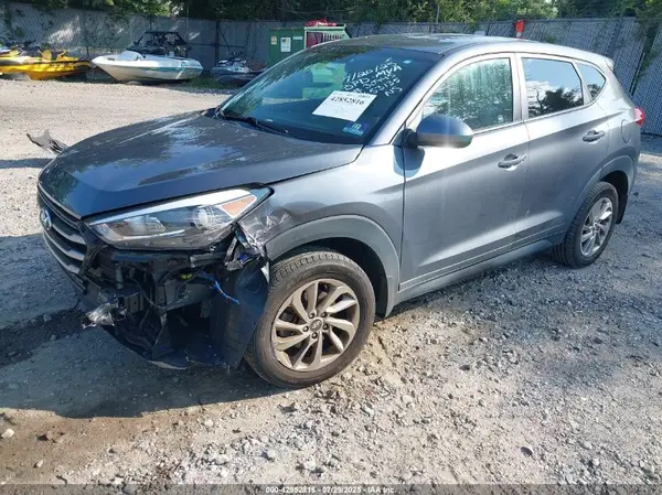 KM8J2CA4XJU653135 2018 HYUNDAI TUCSON - Image 2