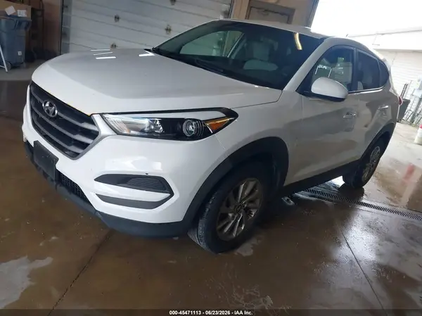KM8J2CA4XJU655662 2018 HYUNDAI TUCSON - Image 2