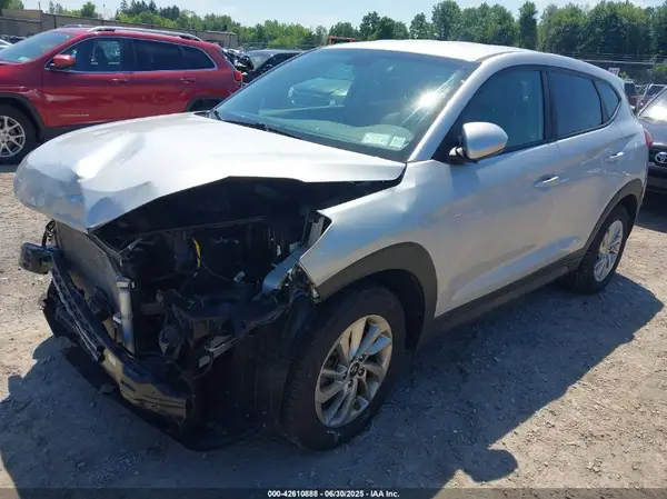KM8J2CA4XJU786848 2018 HYUNDAI TUCSON - Image 2