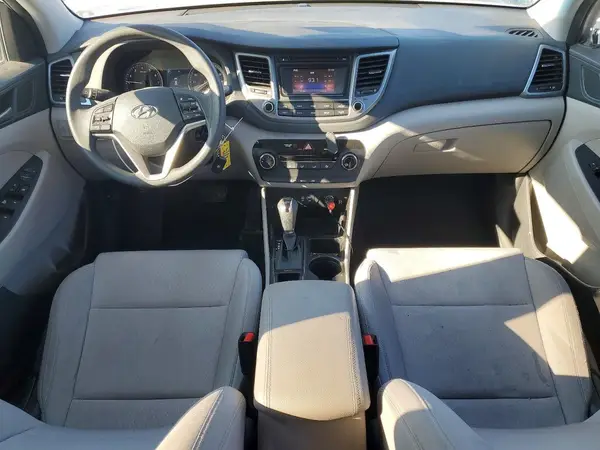 KM8J2CA4XJU793847 2018 HYUNDAI TUCSON - Image 8