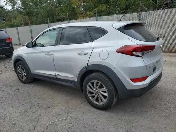KM8J2CA4XJU817175 2018 HYUNDAI TUCSON - Image 2