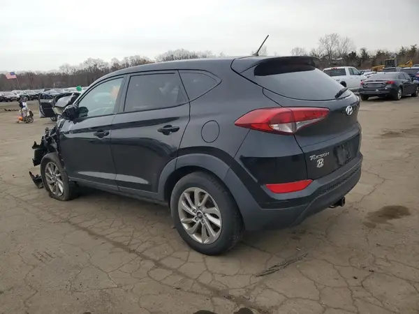 KM8J2CA4XJU825597 2018 HYUNDAI TUCSON - Image 2