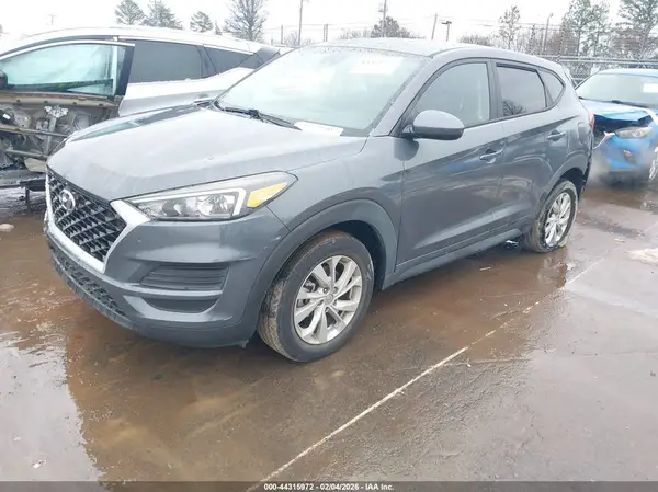 KM8J2CA4XKU064393 2019 HYUNDAI TUCSON - Image 2