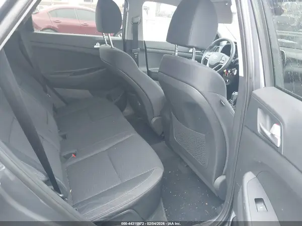 KM8J2CA4XKU064393 2019 HYUNDAI TUCSON - Image 8