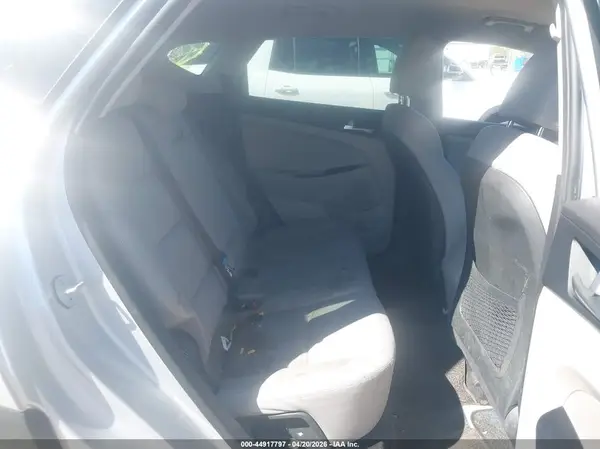 KM8J2CA4XKU871139 2019 HYUNDAI TUCSON - Image 8