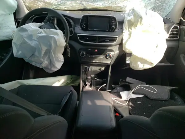 KM8J2CA4XKU895148 2019 HYUNDAI TUCSON - Image 8