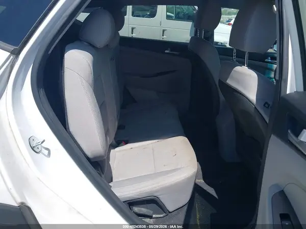 KM8J2CA4XKU963545 2019 HYUNDAI TUCSON - Image 8