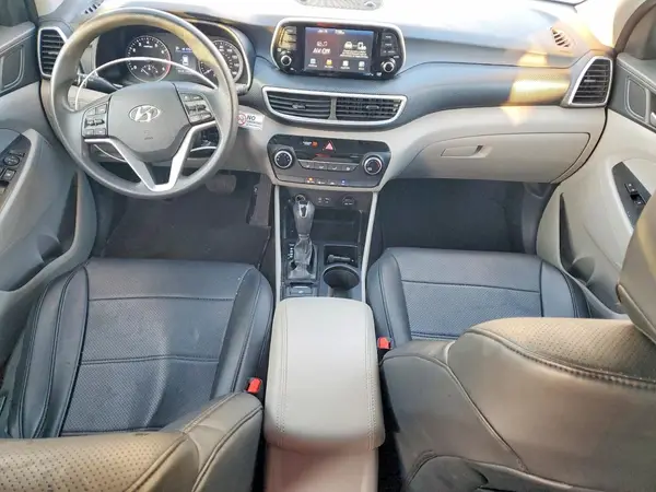 KM8J2CA4XKU967157 2019 HYUNDAI TUCSON - Image 8