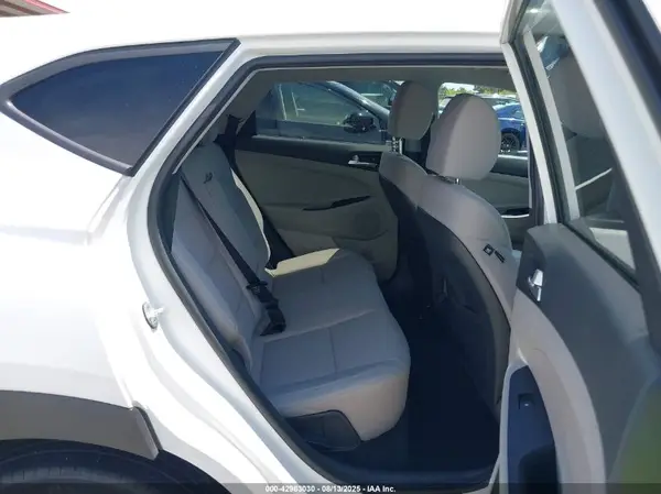 KM8J2CA4XKU980913 2019 HYUNDAI TUCSON - Image 8