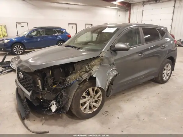 KM8J2CA4XKU987831 2019 HYUNDAI TUCSON - Image 2