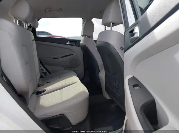 KM8J2CA4XLU159781 2020 HYUNDAI TUCSON - Image 8