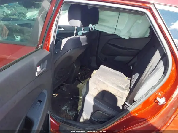 KM8J2CA4XLU240148 2020 HYUNDAI TUCSON - Image 8