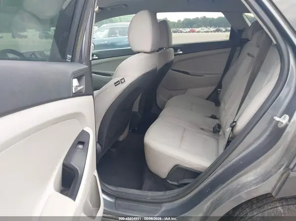 KM8J2CA4XMU286760 2021 HYUNDAI TUCSON - Image 8