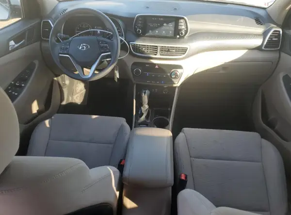 KM8J2CA4XMU390889 2021 HYUNDAI TUCSON - Image 8