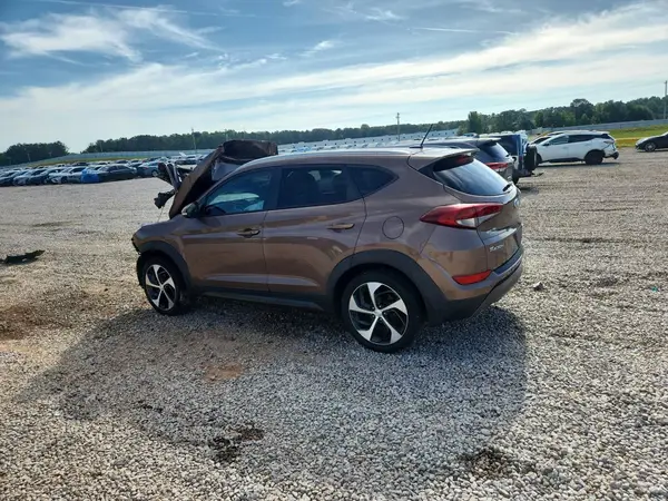 KM8J33A20GU026531 2016 HYUNDAI TUCSON - Image 2