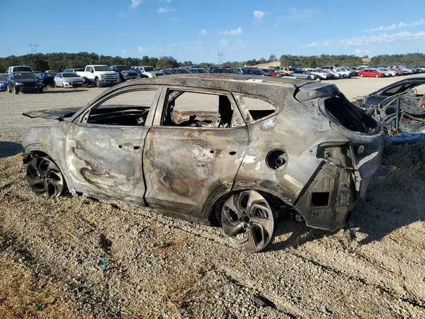 KM8J33A20GU036220 2016 HYUNDAI TUCSON - Image 2