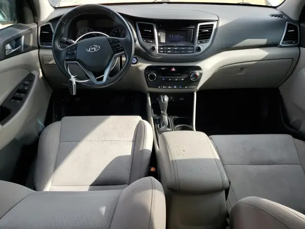 KM8J33A20GU039201 2016 HYUNDAI TUCSON - Image 8