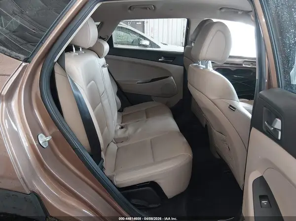 KM8J33A20GU055527 2016 HYUNDAI TUCSON - Image 8
