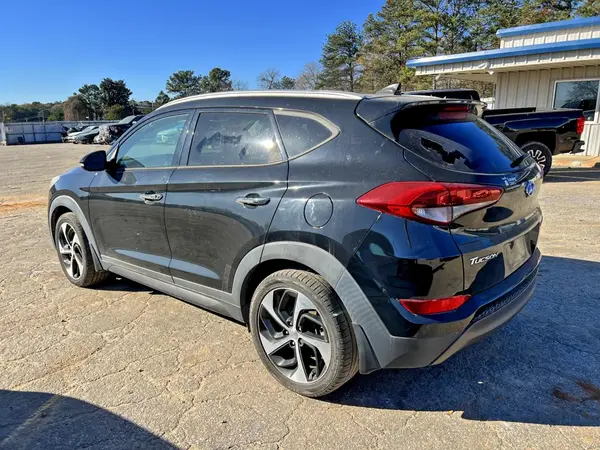 KM8J33A20GU061019 2016 HYUNDAI TUCSON - Image 2