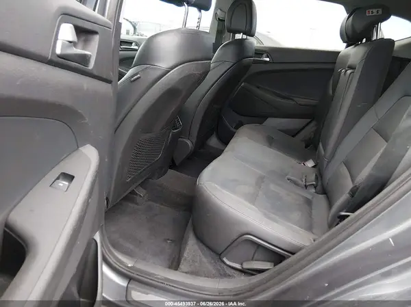 KM8J33A20GU121204 2016 HYUNDAI TUCSON - Image 8