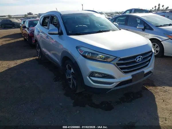 KM8J33A20GU152145 2016 HYUNDAI TUCSON - Image 1