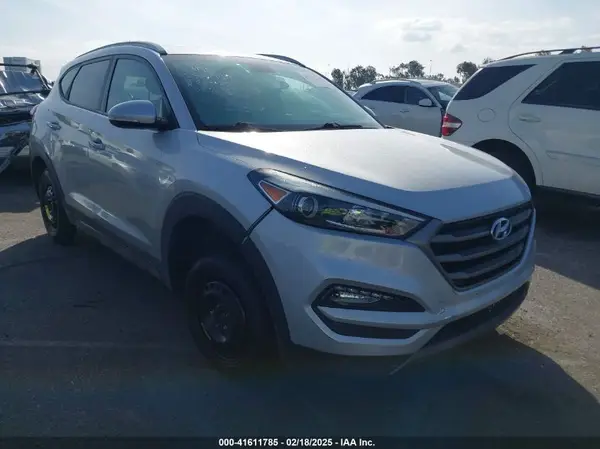 KM8J33A20GU165154 2016 HYUNDAI TUCSON - Image 1