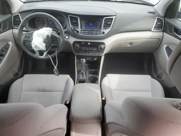 KM8J33A20GU188949 2016 HYUNDAI TUCSON - Image 8