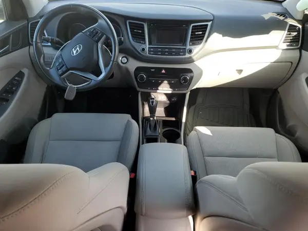 KM8J33A20GU211419 2016 HYUNDAI TUCSON - Image 8