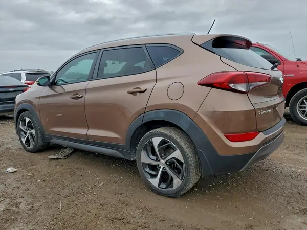 KM8J33A20GU224946 2016 HYUNDAI TUCSON - Image 2