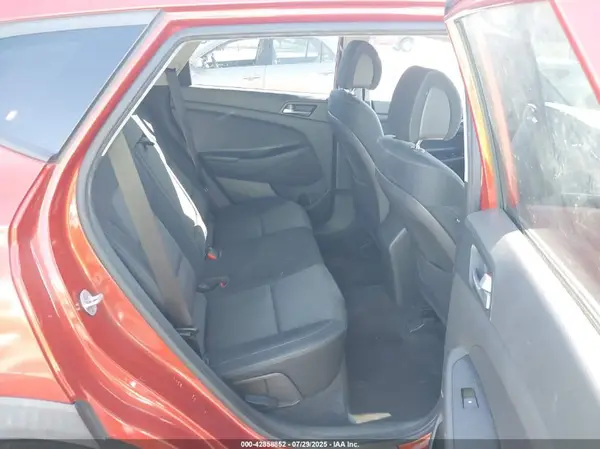 KM8J33A20GU229712 2016 HYUNDAI TUCSON - Image 8