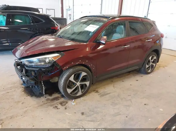 KM8J33A20GU239172 2016 HYUNDAI TUCSON - Image 2