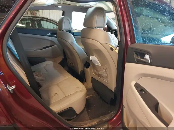 KM8J33A20GU239172 2016 HYUNDAI TUCSON - Image 8