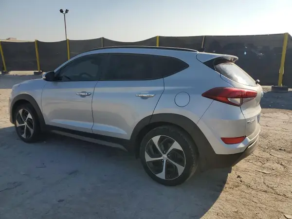 KM8J33A20GU249832 2016 HYUNDAI TUCSON - Image 2