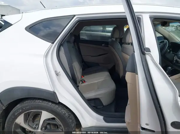 KM8J33A20GU257459 2016 HYUNDAI TUCSON - Image 8