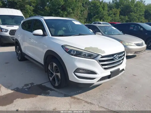 KM8J33A20HU273534 2017 HYUNDAI TUCSON - Image 1