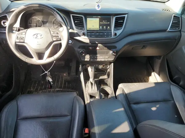 KM8J33A20HU277776 2017 HYUNDAI TUCSON - Image 8