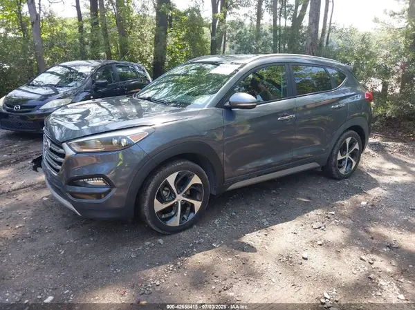 KM8J33A20HU297123 2017 HYUNDAI TUCSON - Image 2