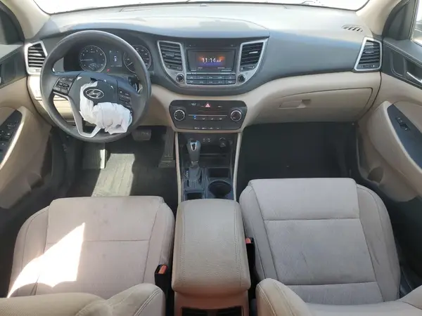 KM8J33A20HU299602 2017 HYUNDAI TUCSON - Image 8