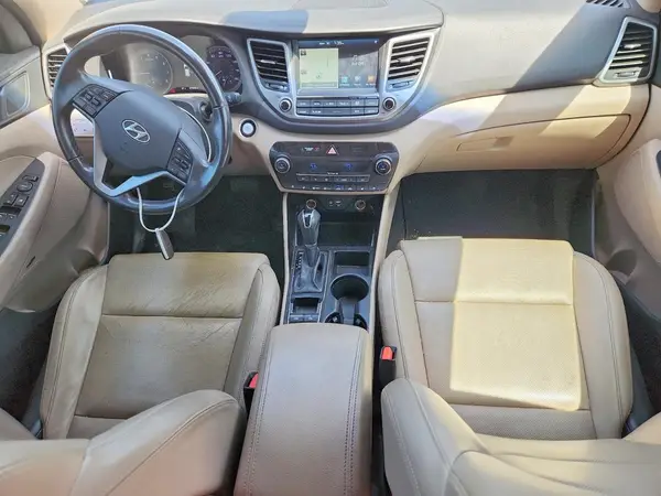 KM8J33A20HU313871 2017 HYUNDAI TUCSON - Image 8