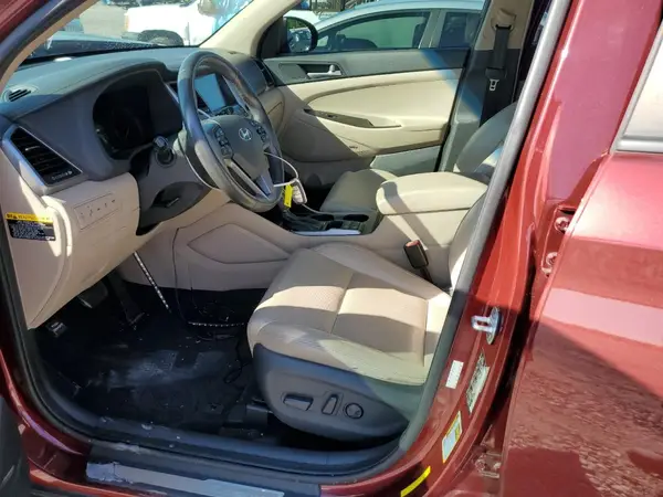 KM8J33A20HU328063 2017 HYUNDAI TUCSON - Image 8