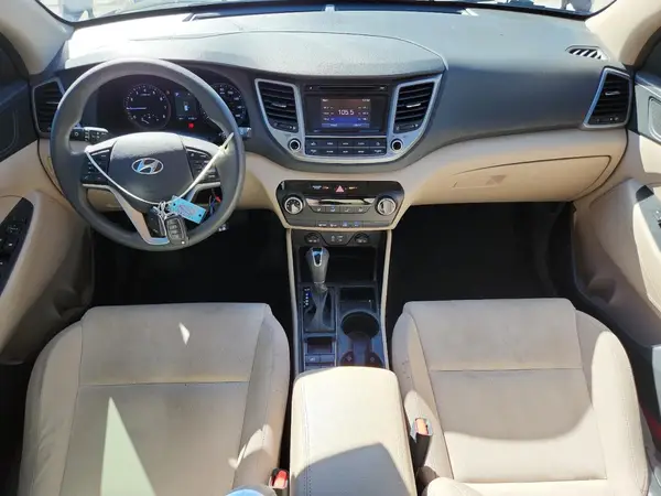 KM8J33A20HU332436 2017 HYUNDAI TUCSON - Image 8