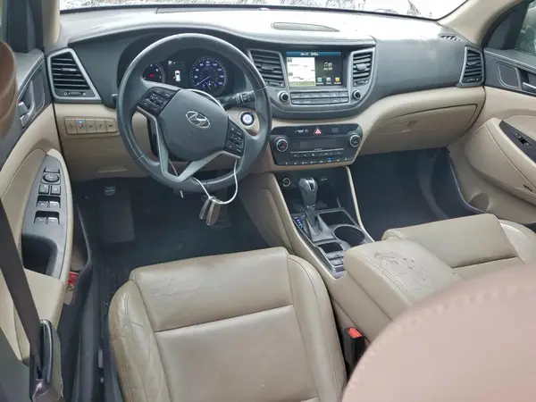 KM8J33A20HU373794 2017 HYUNDAI TUCSON - Image 8