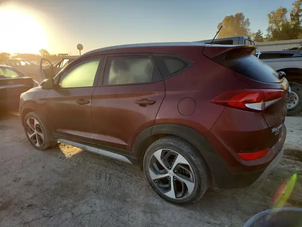 KM8J33A20HU392717 2017 HYUNDAI TUCSON - Image 2