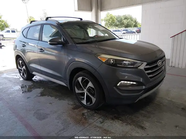 KM8J33A20HU397139 2017 HYUNDAI TUCSON - Image 1