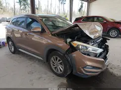 KM8J33A20HU403179 2017 HYUNDAI TUCSON