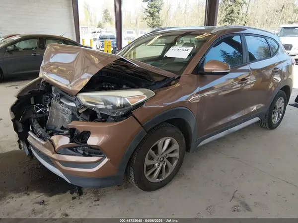 KM8J33A20HU403179 2017 HYUNDAI TUCSON - Image 2
