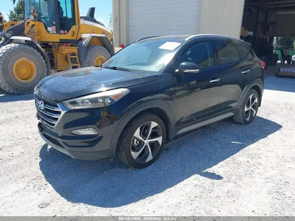 KM8J33A20HU408723 2017 HYUNDAI TUCSON - Image 2